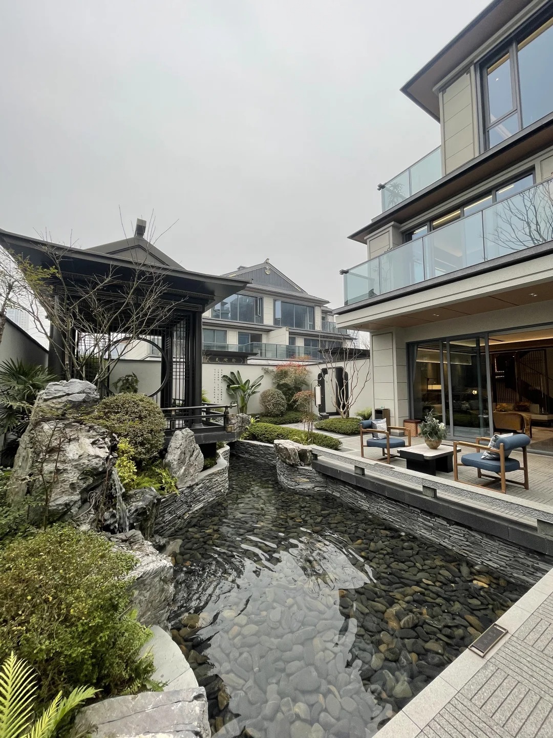 Suozhe Doors and Windows A Courtyard Villa with Modern Simplicity in Chongqing (2)