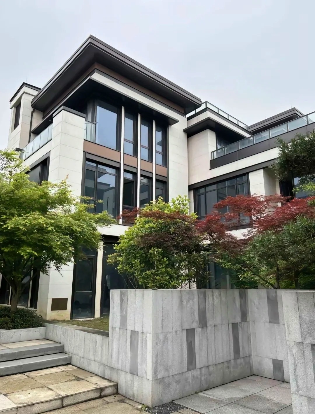 Suozhe Doors and Windows : Crafting a Luxurious Chinese-Style Whole-House Window and Door Solution for a Guangzhou Villa